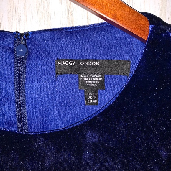 Maggy London Crushed Velvet Soft Drape Dress - Picture 7 of 8